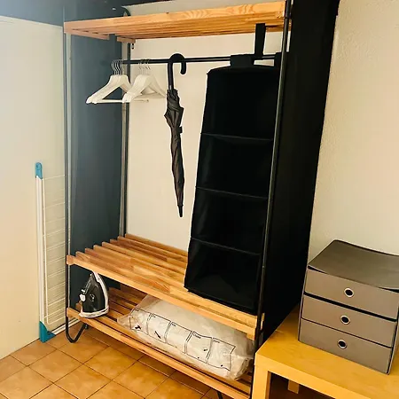 Meuble- Equipe De 45m2- 4 Personnes- 06- Διαμέρισμα